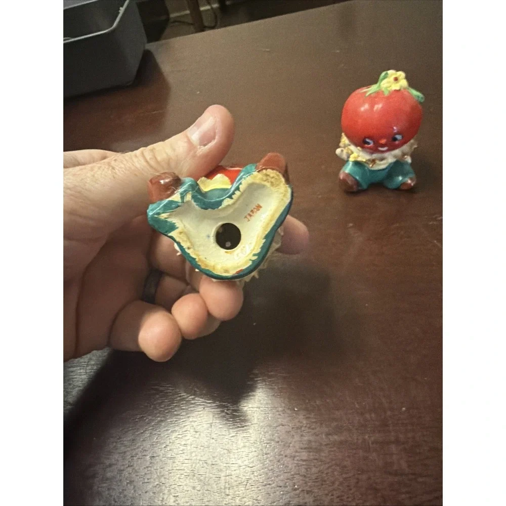 Vintage Anthropomorphic Ceramic Tomato Pixie Elves Salt Pepper Shakers Japan